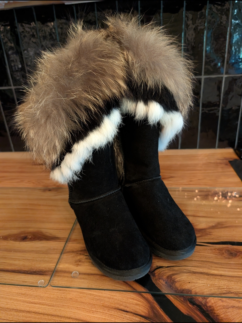 Aphnus Brand Women's Black Real Fur Trim Winter Boots